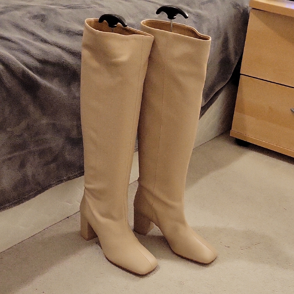 & Other Stories Beige Heeled Boots